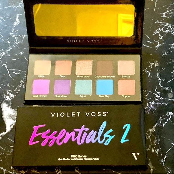 🍒🍒 Violet Voss Essentials 2 eyeshadows palette - Picture 6 of 7